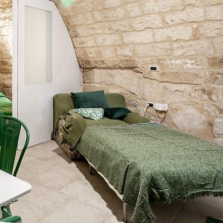 La Pergola Apt In The Heart Of Bari Ngoại thất bức ảnh